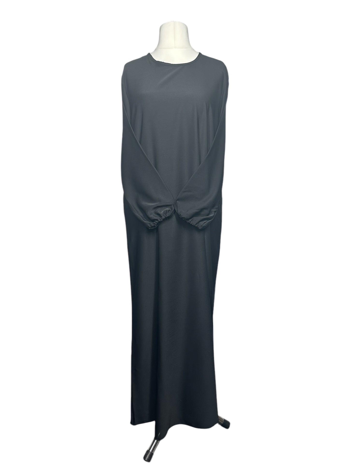 Black Plain abaya with elasticated cuff sleeves and Belt