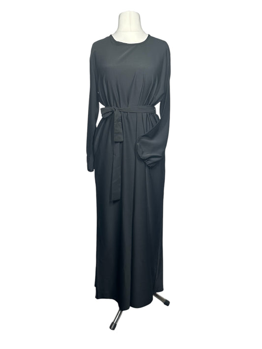 Black Plain abaya with elasticated cuff sleeves and Belt