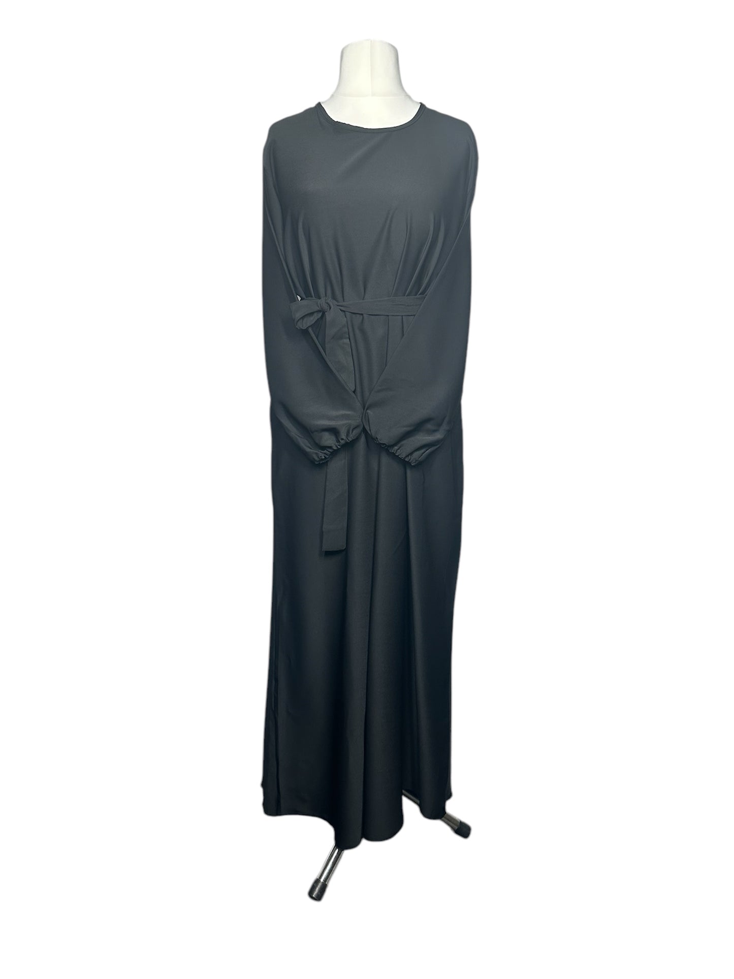 Black Plain abaya with elasticated cuff sleeves and Belt